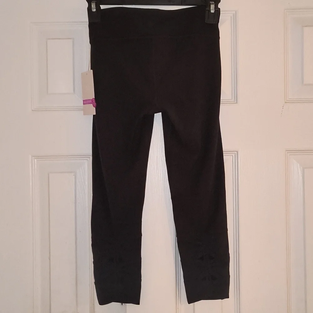 Athleta Girl Chit Chat Cinch Capri Size L 12 NWT